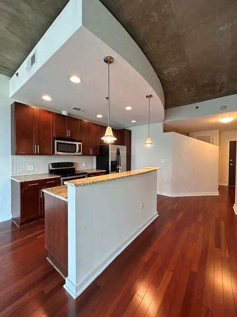855 Peachtree Street NE 2208
