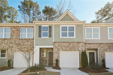 Townhouse For Sale - 513 Magnolia Circle<br/> Palmetto, GA 30268