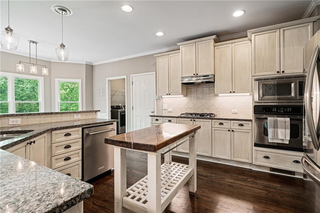 1758 Rosehedge Way, Kennesaw, Georgia image 17