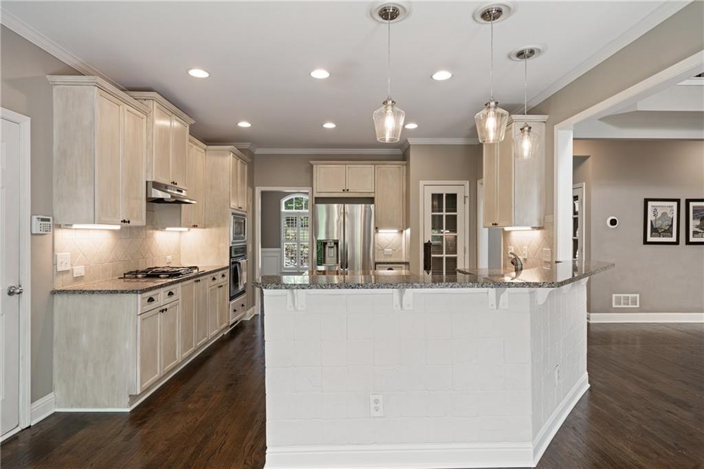 1758 Rosehedge Way, Kennesaw, Georgia image 14
