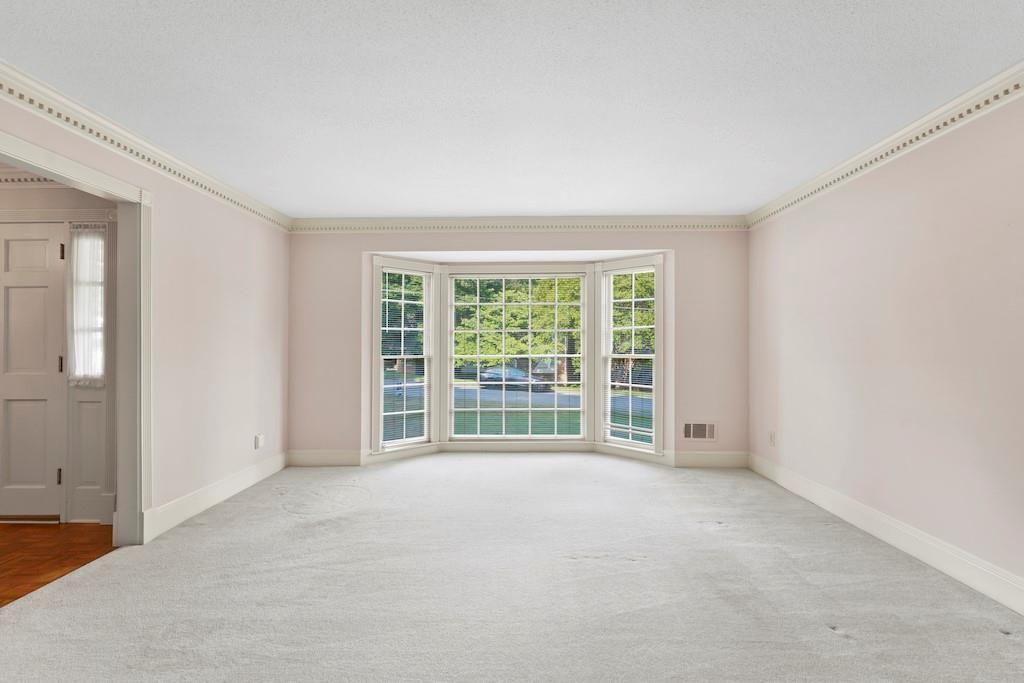 6287 Rosecommon Drive, Peachtree Corners, Georgia image 4