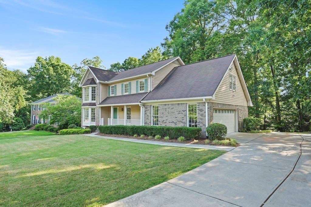 6287 Rosecommon Drive, Peachtree Corners, Georgia image 2