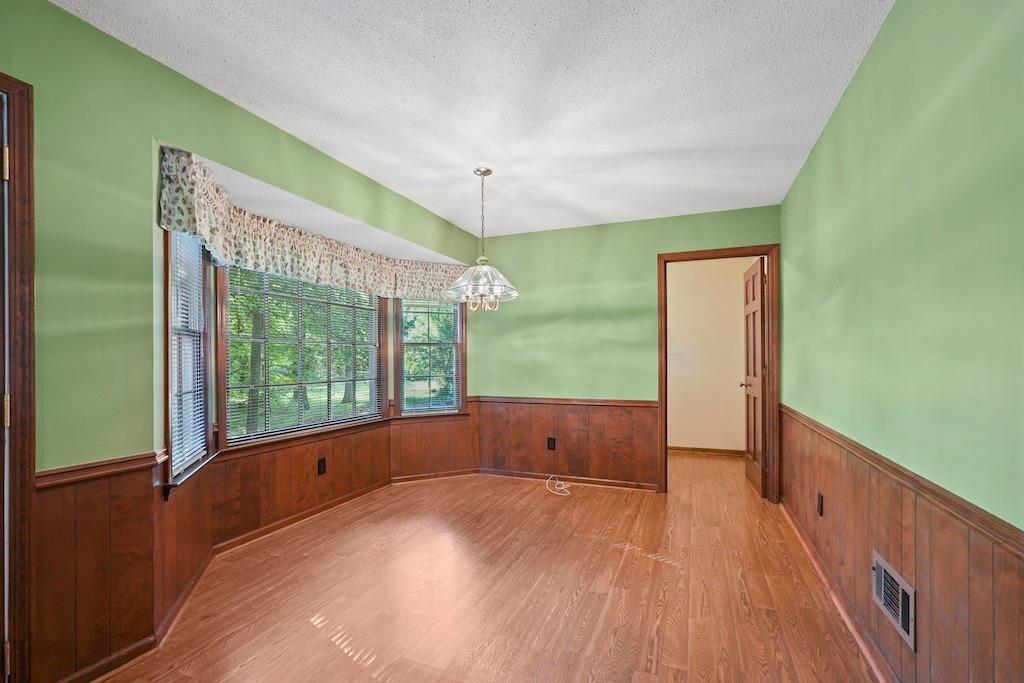 6287 Rosecommon Drive, Peachtree Corners, Georgia image 10