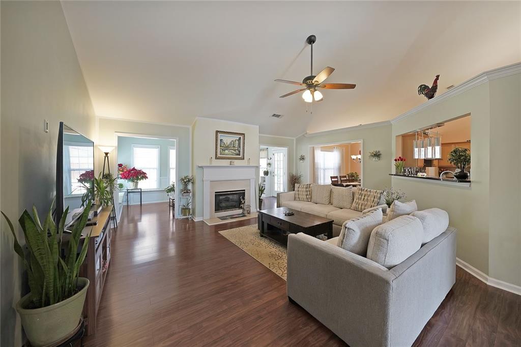 942 Fairmont Park Drive, Dacula, Georgia image 10