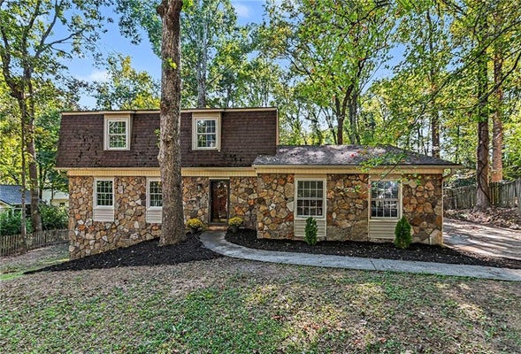 201 HUNTING CREEK DR, MARIETTA, GA 30068 - Image 3aa3a3fb3741ff59d0ddfa9c45c0d7bf/2637959577