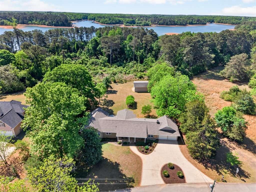 942 Powderbag Creek Road