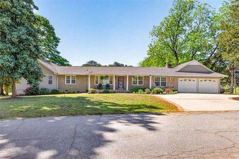 942 Powderbag Creek Road Hartwell GA 30643