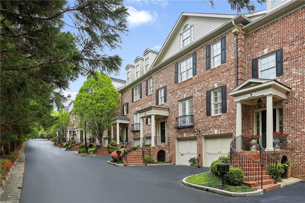 3707 Peachtree Road NE 8