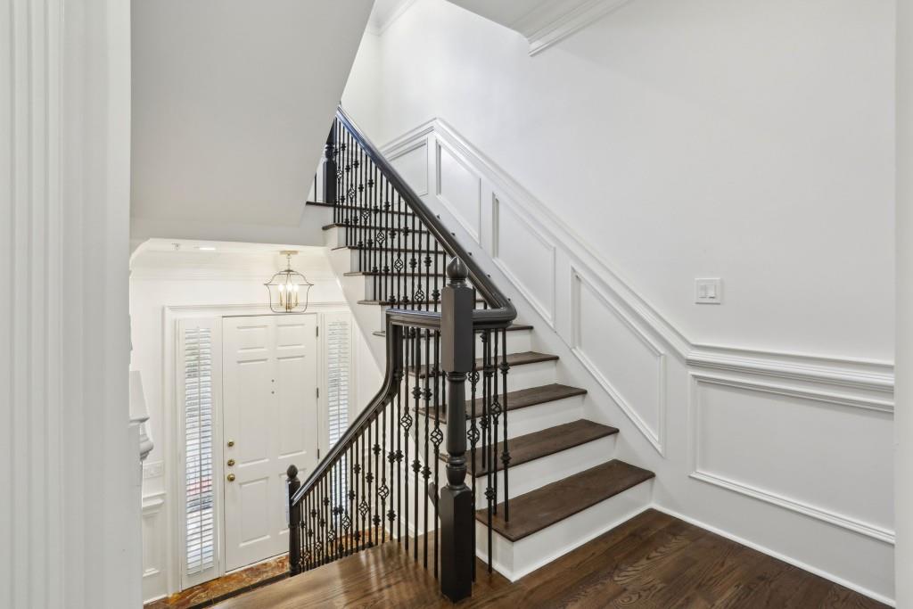 3707 Peachtree Road NE 8