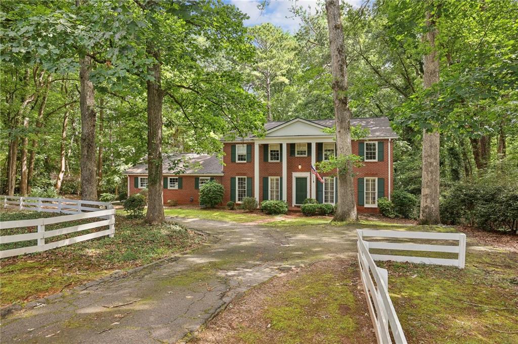 980 Hightower Trail
