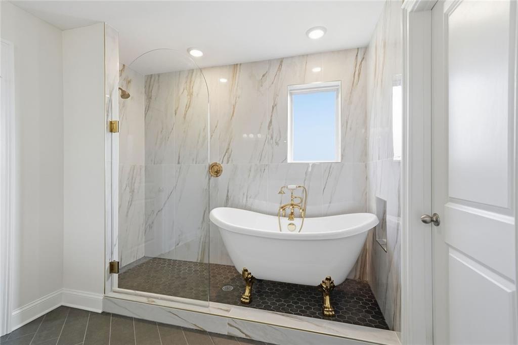 ESTATES AT RIVERSIDE - Residential