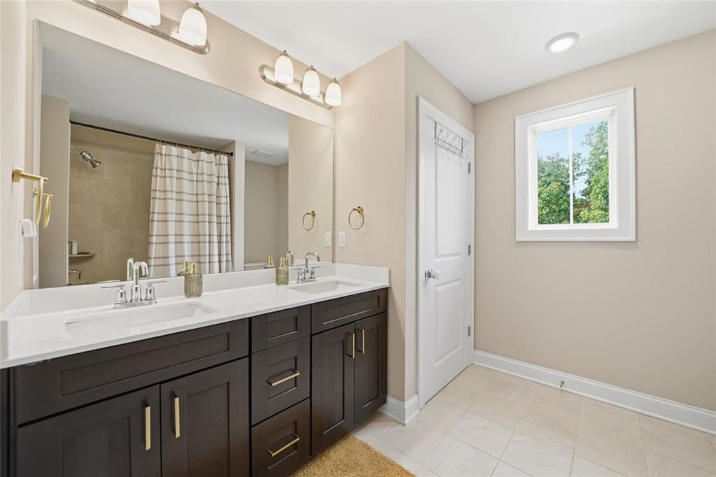 ESTATES AT RIVERSIDE - Residential