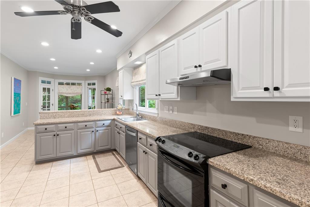 2140 Azalea Drive, Roswell, Georgia image 16