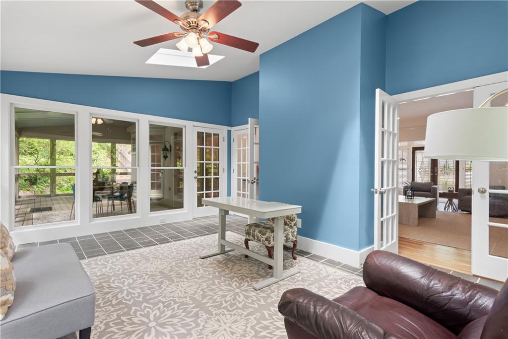 2140 Azalea Drive, Roswell, Georgia image 10