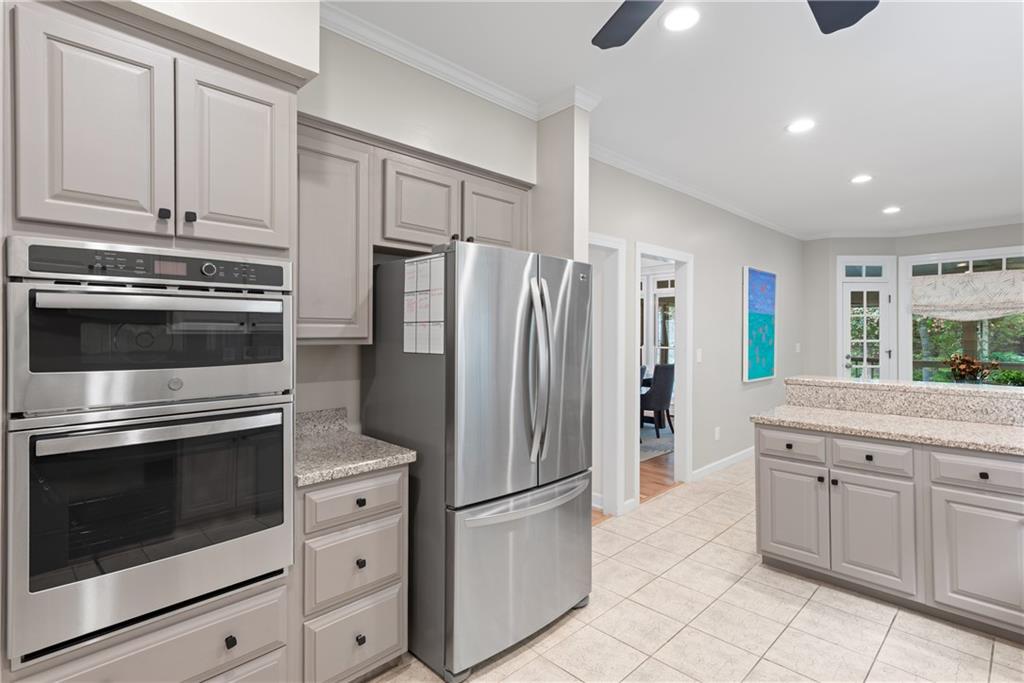2140 Azalea Drive, Roswell, Georgia image 15