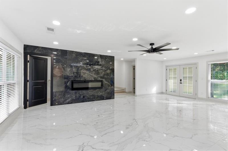 2281 FOX HOUND Parkway