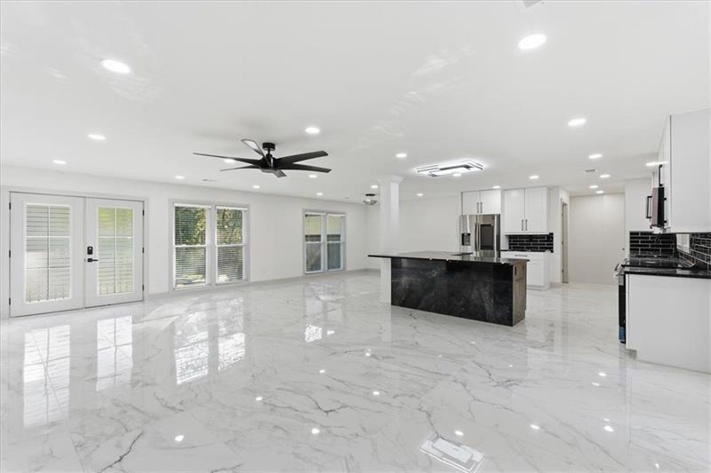 2281 FOX HOUND Parkway