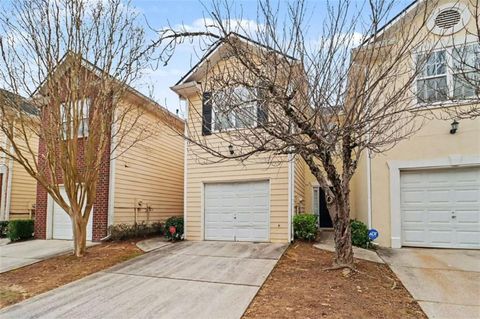 Townhouse For Sale - 7077 Biltmore Trace<br/> Lithonia, GA 30058