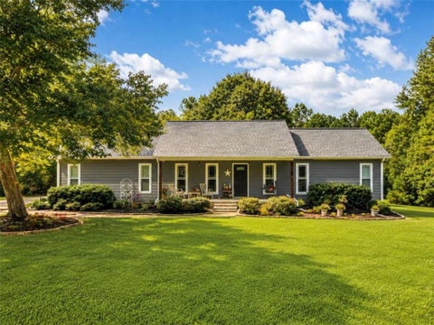 Homes For Sale - 914 Whooping Creek Road<br/> Carrollton, GA 30116