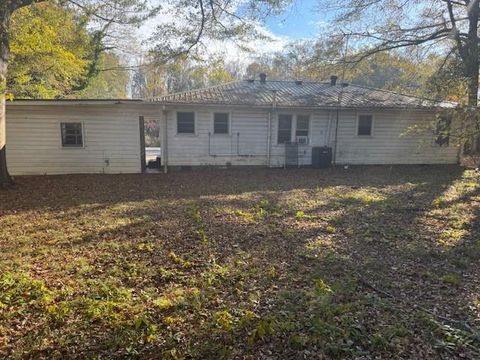 A home in Powder Springs