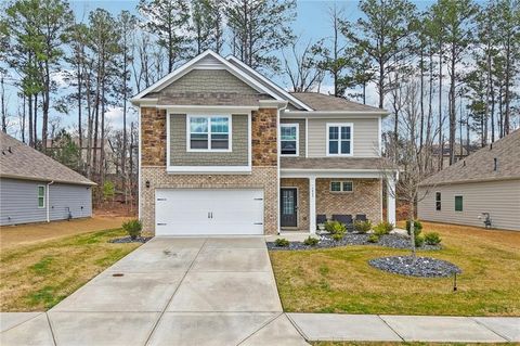 Homes For Sale - 7409 Jennadee Drive<br/> Fairburn, GA 30213