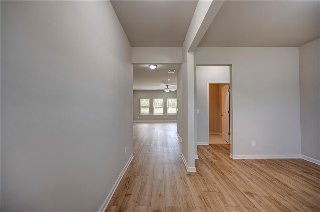 209 Willowbrook Drive SE