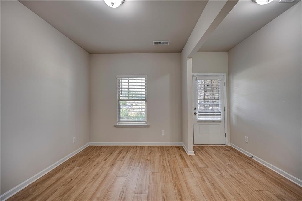 209 Willowbrook Drive SE
