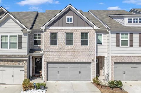 Townhouse For Sale - 7689 Baron Road Rd<br/> Fairburn, GA 30213