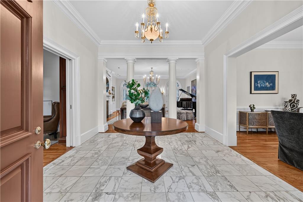 400 Windship Place