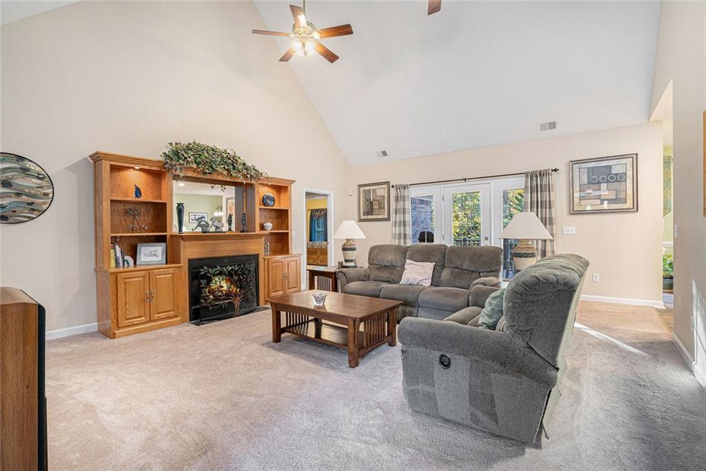 HOME PLACE - Residential