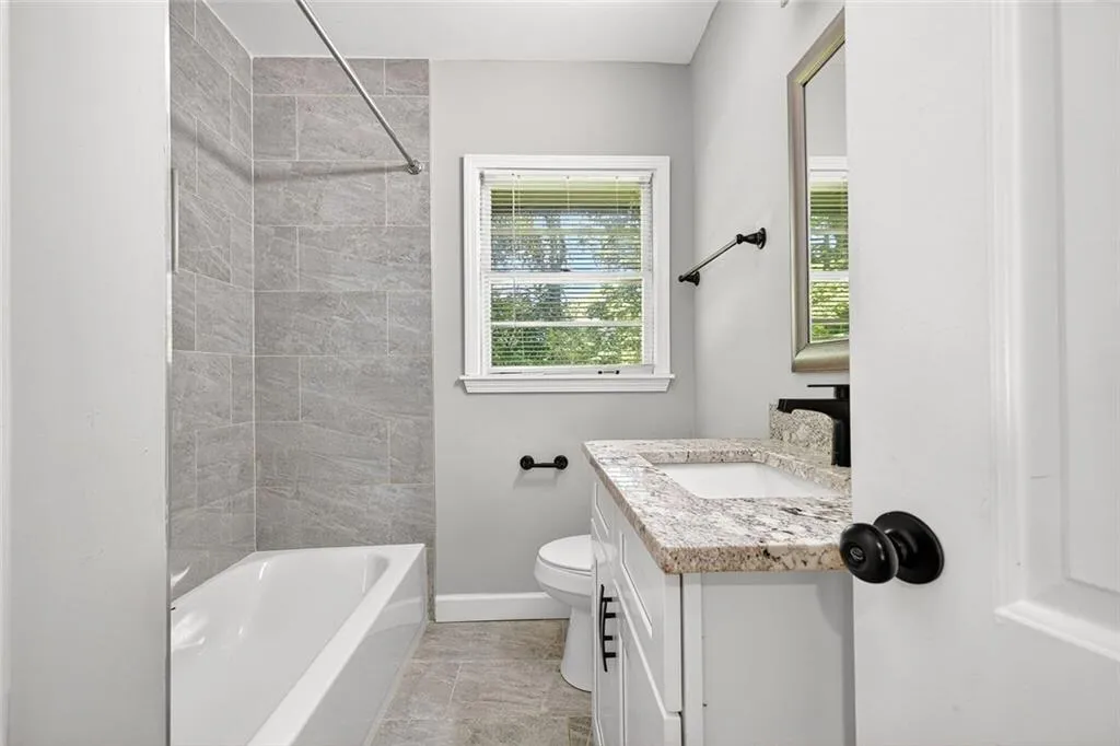 Decatur, Georgia 30032, United States, 4 Bedrooms Bedrooms, ,3 BathroomsBathrooms,Residential,Active,205791