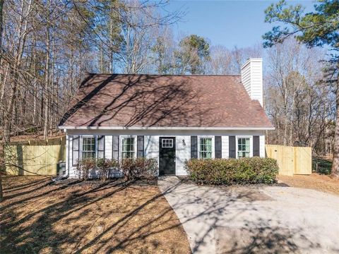 Homes For Sale - 540 Riverside Road<br/> Sugar Hill, GA 30518