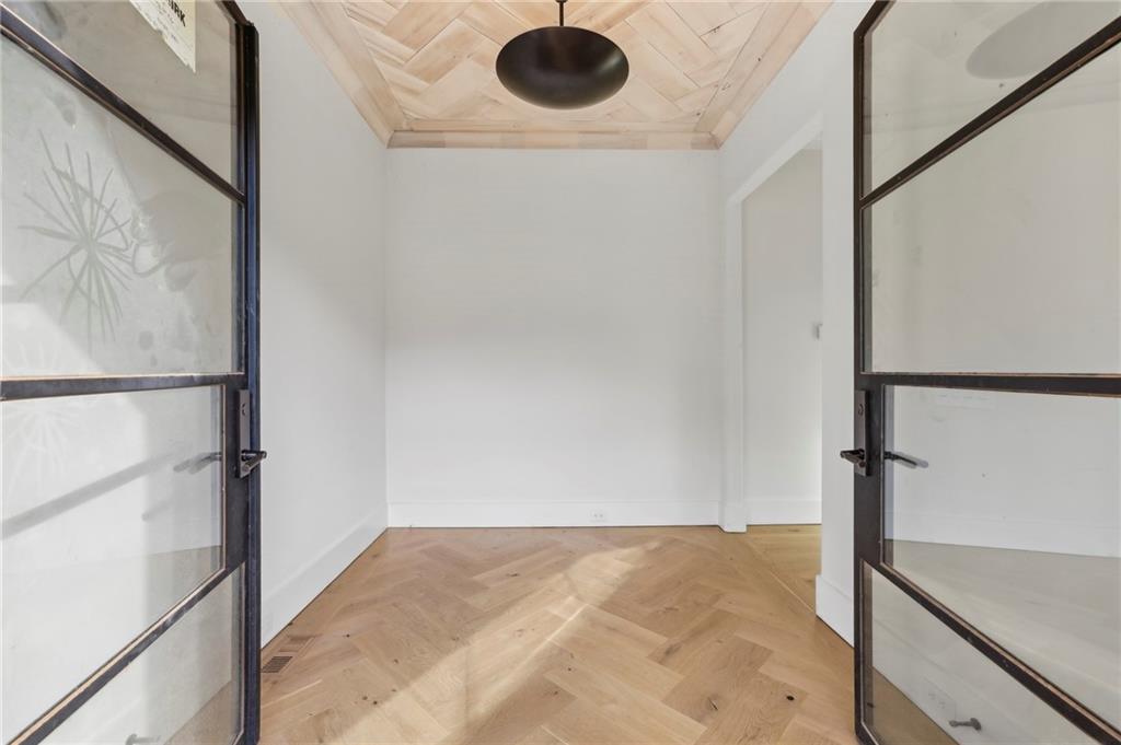 825 Kenry Court