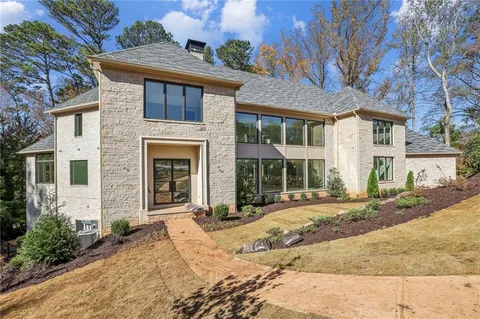 825 Kenry Court, Atlanta, GA 30342 - MLS#: 7403943