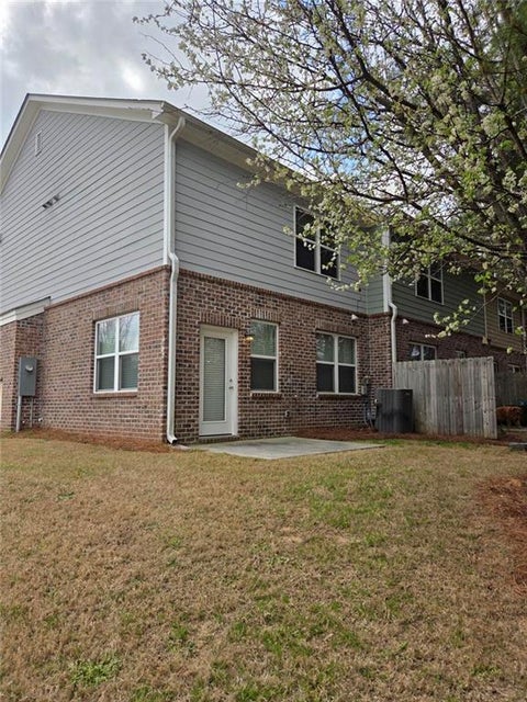 Townhouse For Sale - 1463 River Stone Trce<br/> Conyers, GA 30012