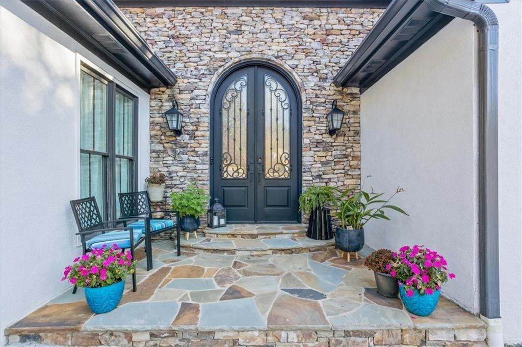 3325 Sweetwater Drive