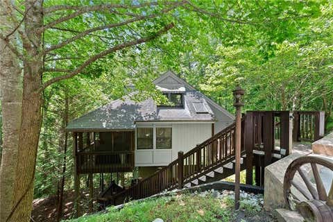 Homes For Rent - 17 Dach Bruecke Gasse<br/> Helen, GA 30545