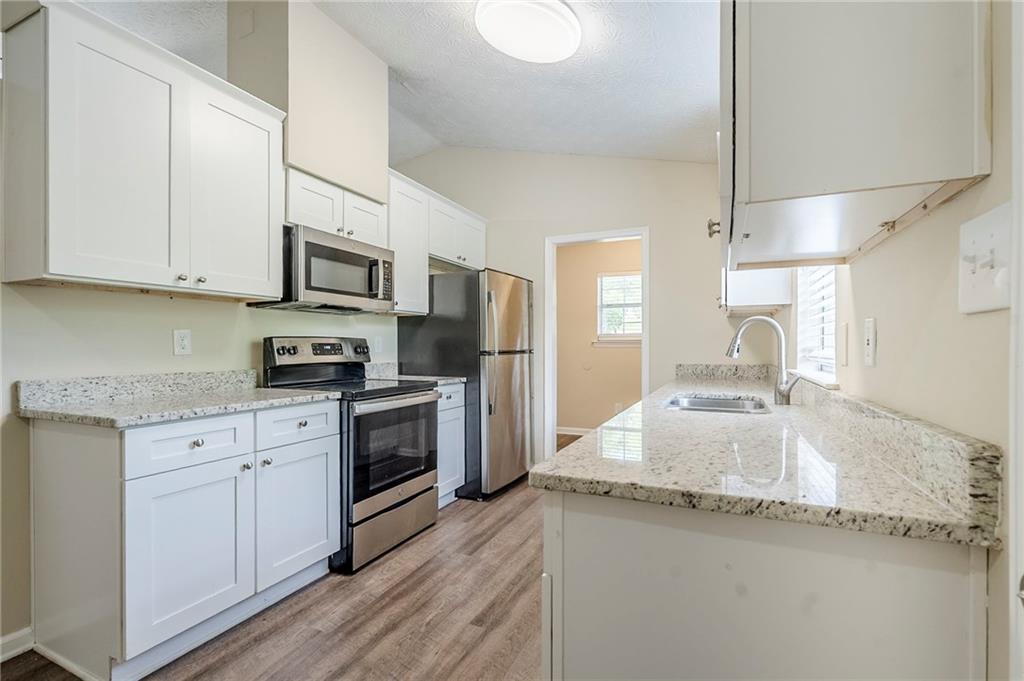 3242 College Street, Atlanta, Georgia image 6