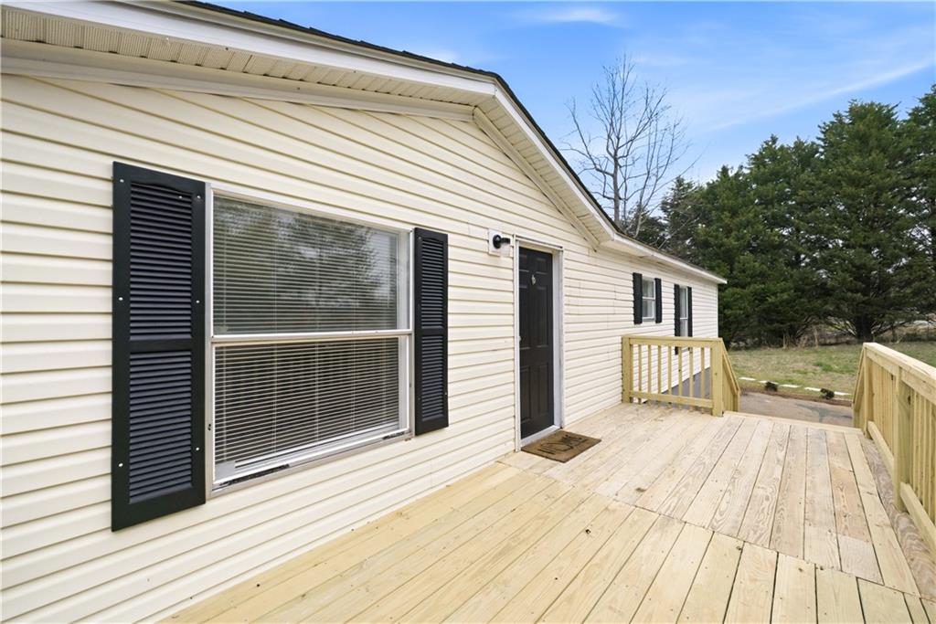 221 Friar Tuck Trail N