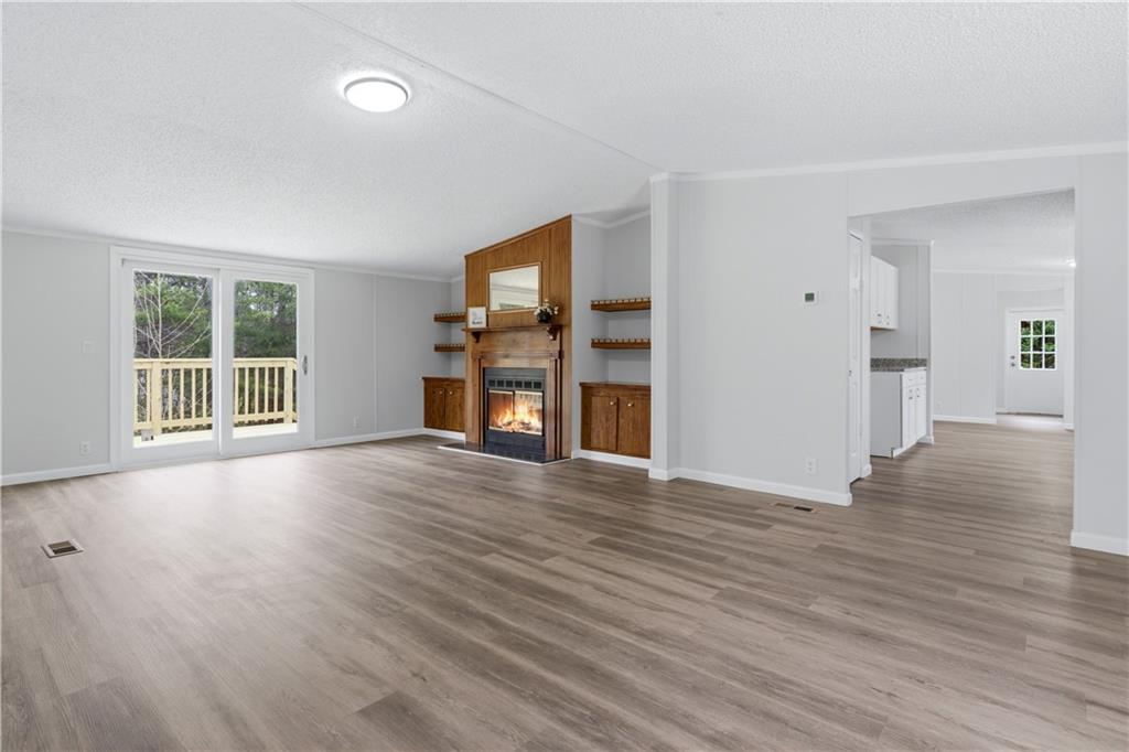 221 Friar Tuck Trail N