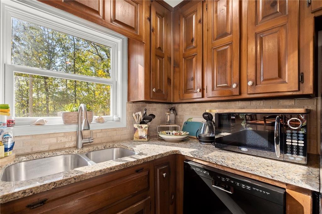 894 Lake Arrowhead Drive