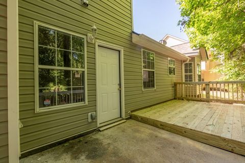 A home in Fairburn