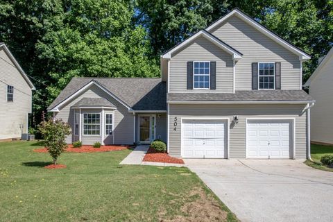 A home in Fairburn