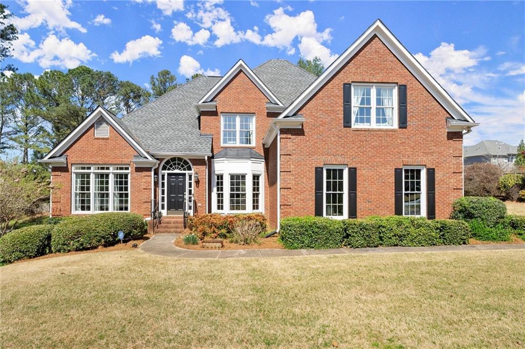 13090 Magnolia Crescent Drive, Roswell, Georgia image 1