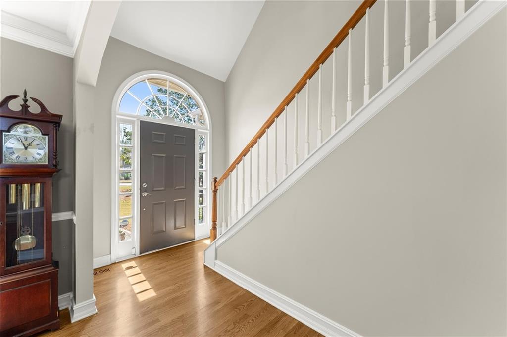13090 Magnolia Crescent Drive, Roswell, Georgia image 4