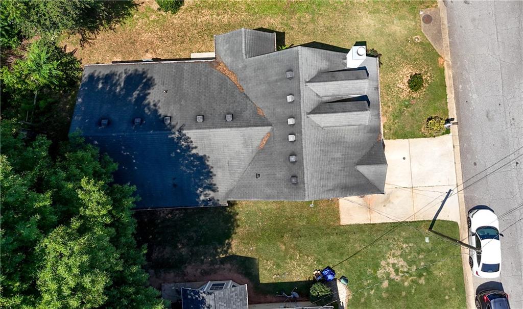 7126 Ravenwood Lane