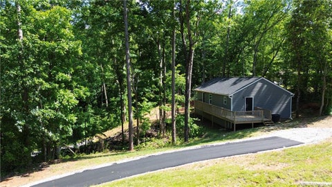 Homes For Sale - 3662 Lakeview Drive<br/> Gainesville, GA 30501