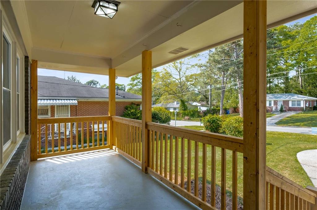 2358 Larchwood Road, Atlanta, Georgia image 4