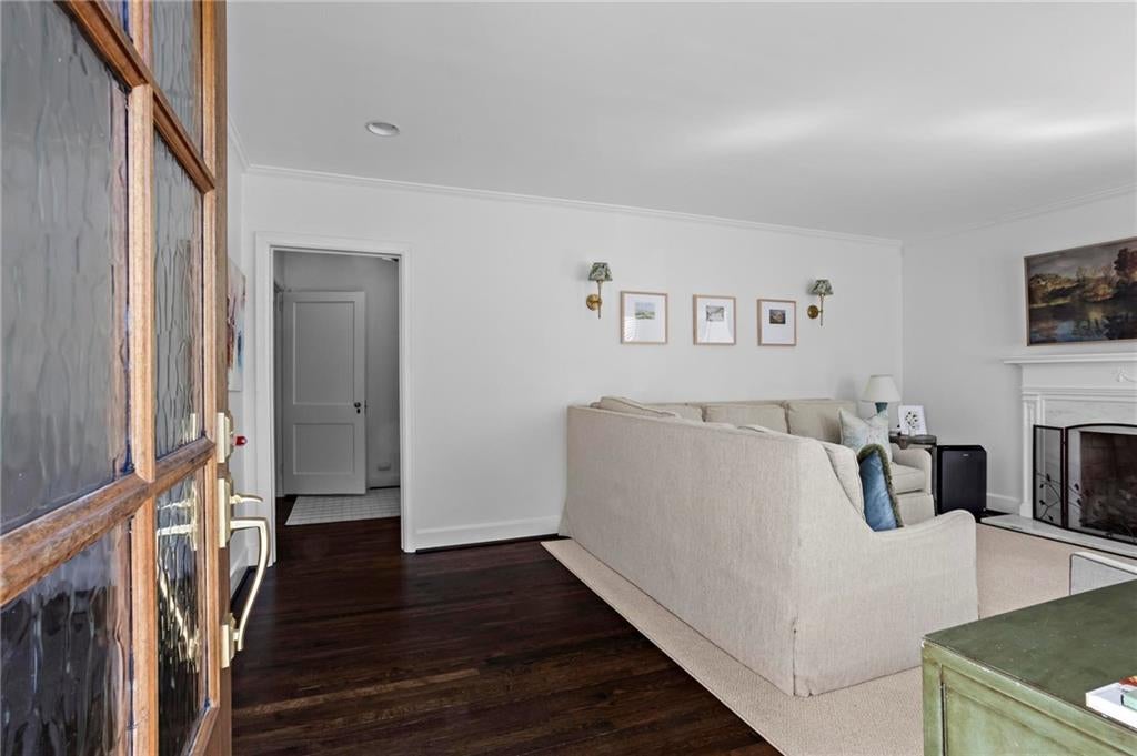 2070 Fairhaven Circle NE