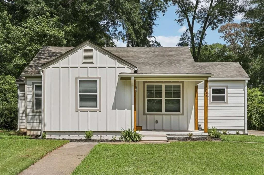 2242 Jernigan Drive